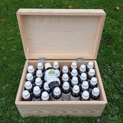 Kist met tincturen